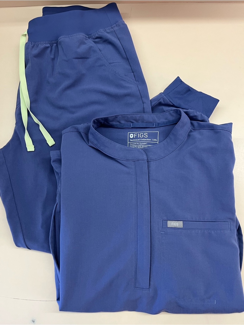 FIGS Scrub Set Navy 3XL/XL